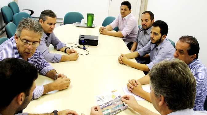 Governo, prefeitura e empresários discutem investimentos para Paranaíba