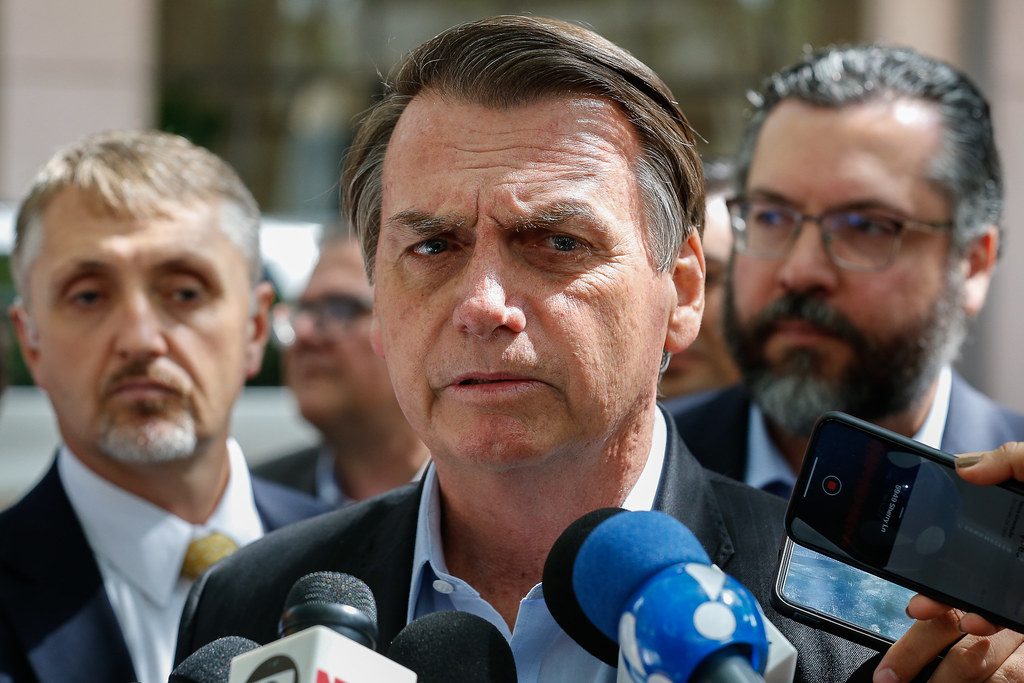Embargo dos EUA contra Irã afeta empresas brasileiras, diz Bolsonaro