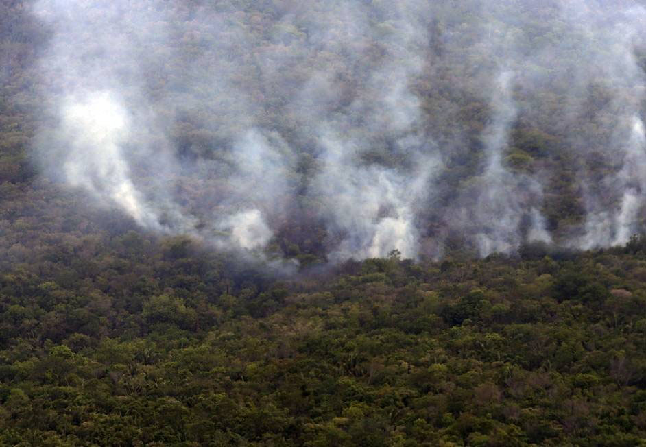 Israel enviará avião para ajudar no combate aos incêndios na Amazônia