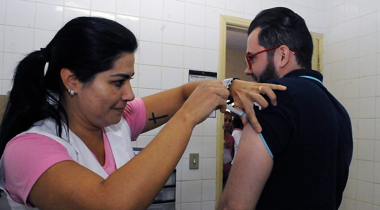 Influenza: nova fase da campanha de vacinação começa na quarta