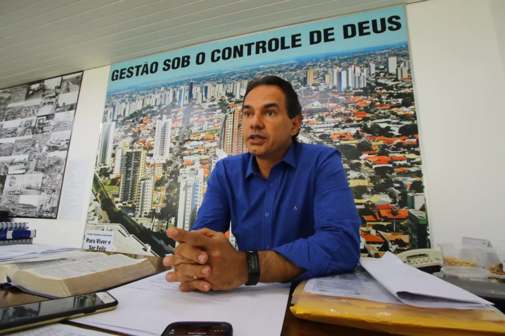 Prefeitura despeja favelados e anuncia doação de área a empresários