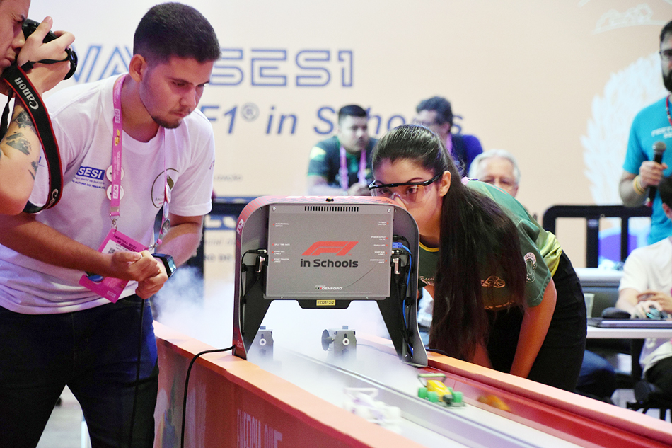 Cinco equipes de MS vão disputar torneio de robótica no Rio