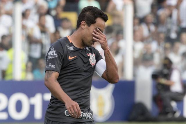 Corinthians perde pela segunda vez seguida no brasileiro