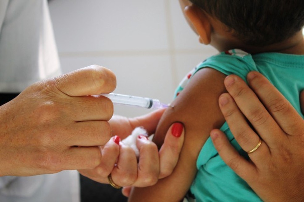 Saúde Ministro diz que vacinação infantil contra covid-19 será monitorada