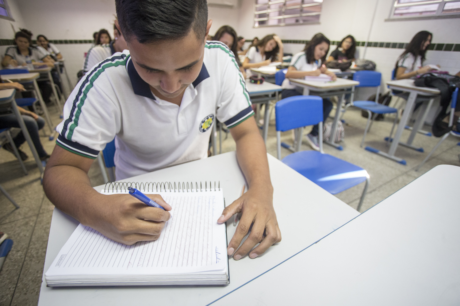 Governo anuncia R$ 406 milhões para escolas em tempo integral