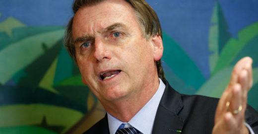 Bolsonaro diz que Forças Armadas não vão interferir nas eleições