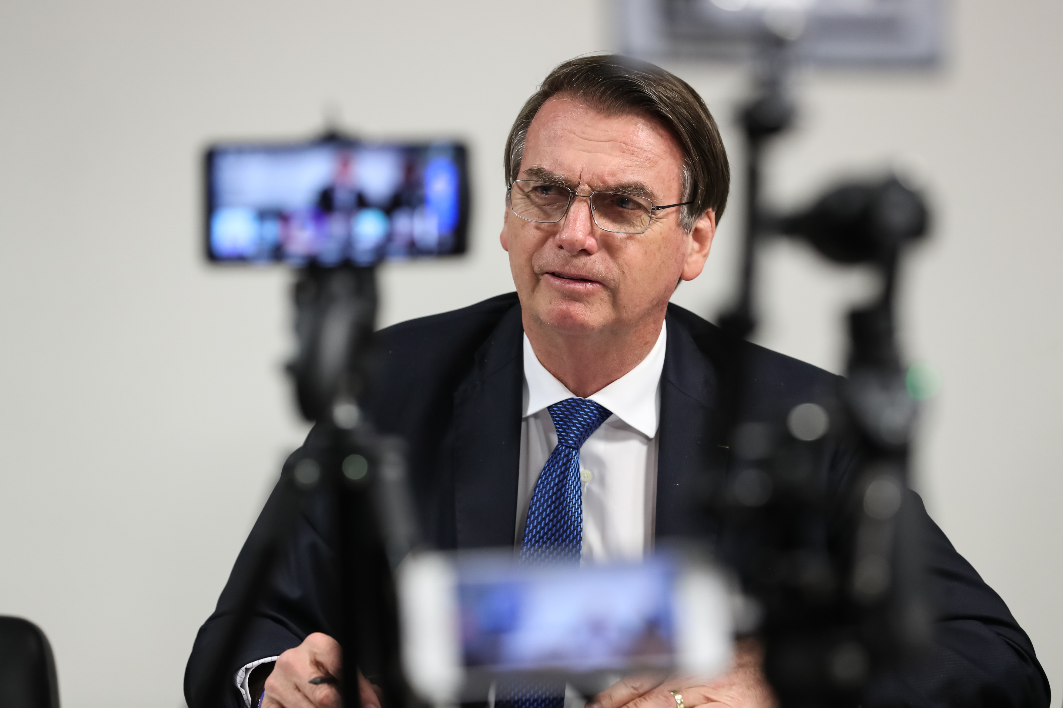 Em live, Bolsonaro diz que “ninguém quer atacar as urnas eletrônicas”