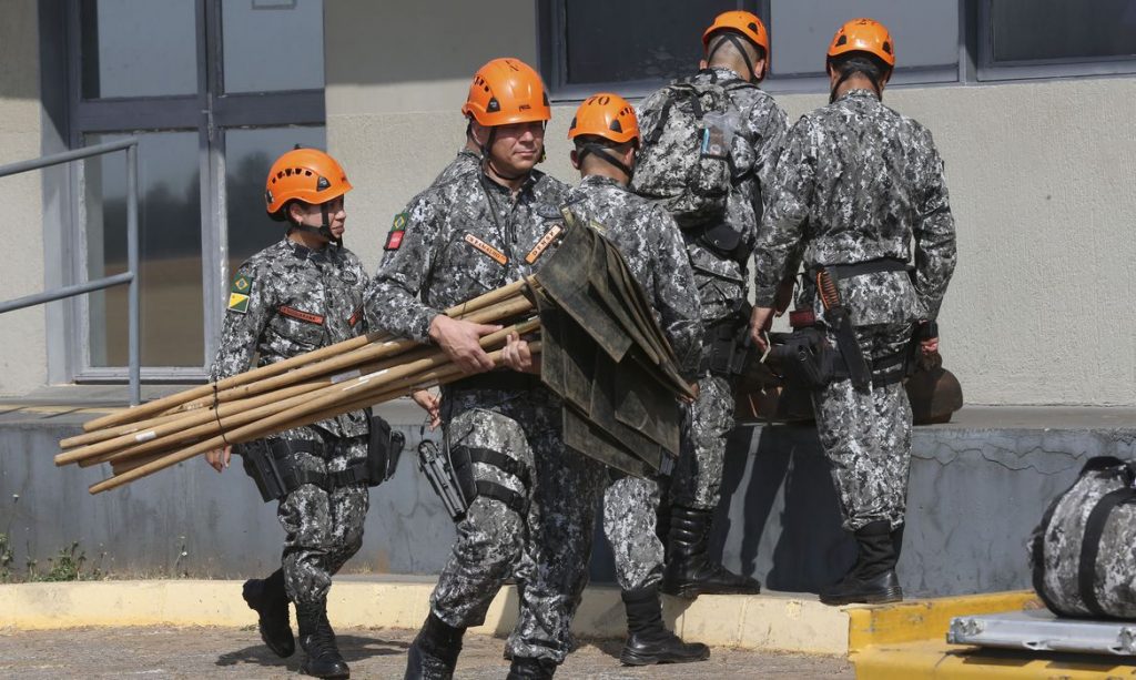 Mato Grosso aguarda chegada da Força Nacional para ajudar no combate a incêndios