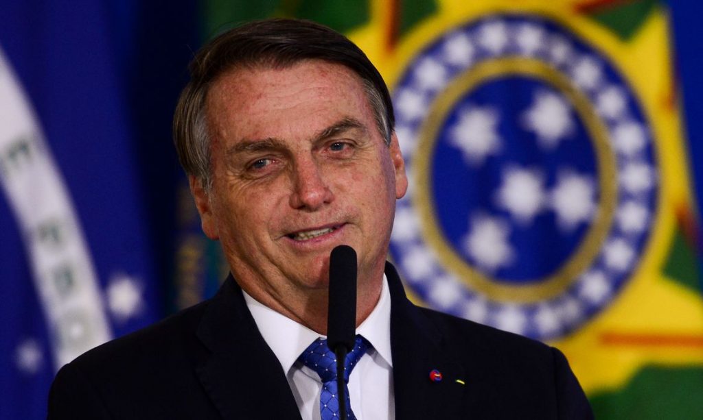 Bolsonaro se reúne com presidente do STF