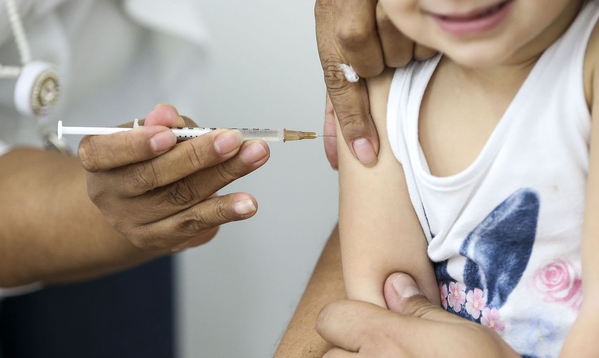 Vacinas para crianças de 5 a 11 anos serão distribuídas até o dia 15