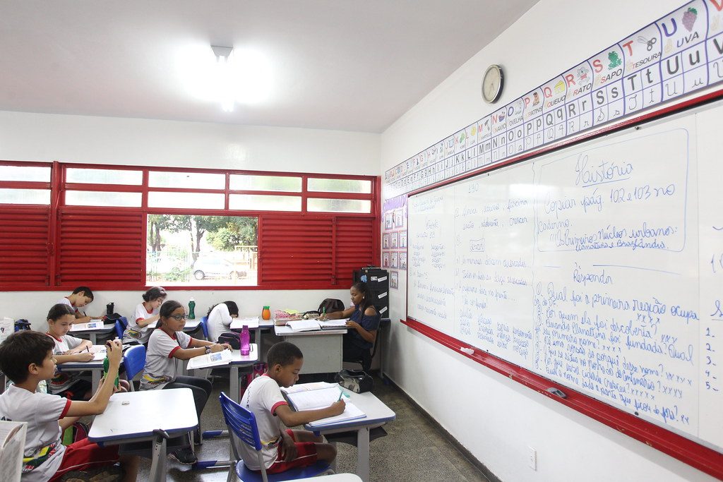 Conselho do Ministério da Educação aprova ensino remoto até 2021