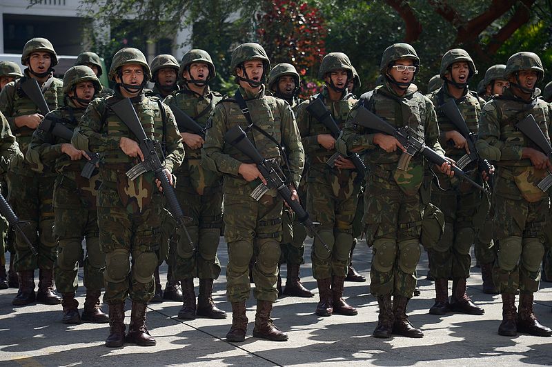 Bolsonaro autoriza uso das Forças Armadas para garantir segurança das eleições
