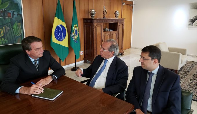 Bolsonaro nega recriação de ministérios um dia após sugerir reabrir pastas