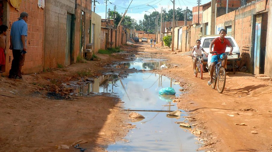 Com fim do auxílio emergencial, Brasil tem 2 milhões de novos pobres