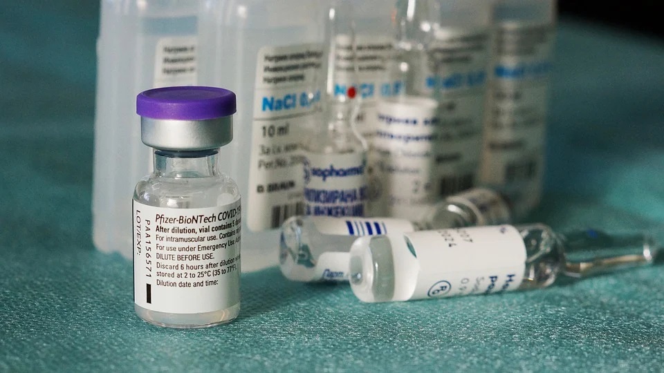 Covid-19: Brasil recebe 1º lote de vacinas do 2º contrato com a Pfizer