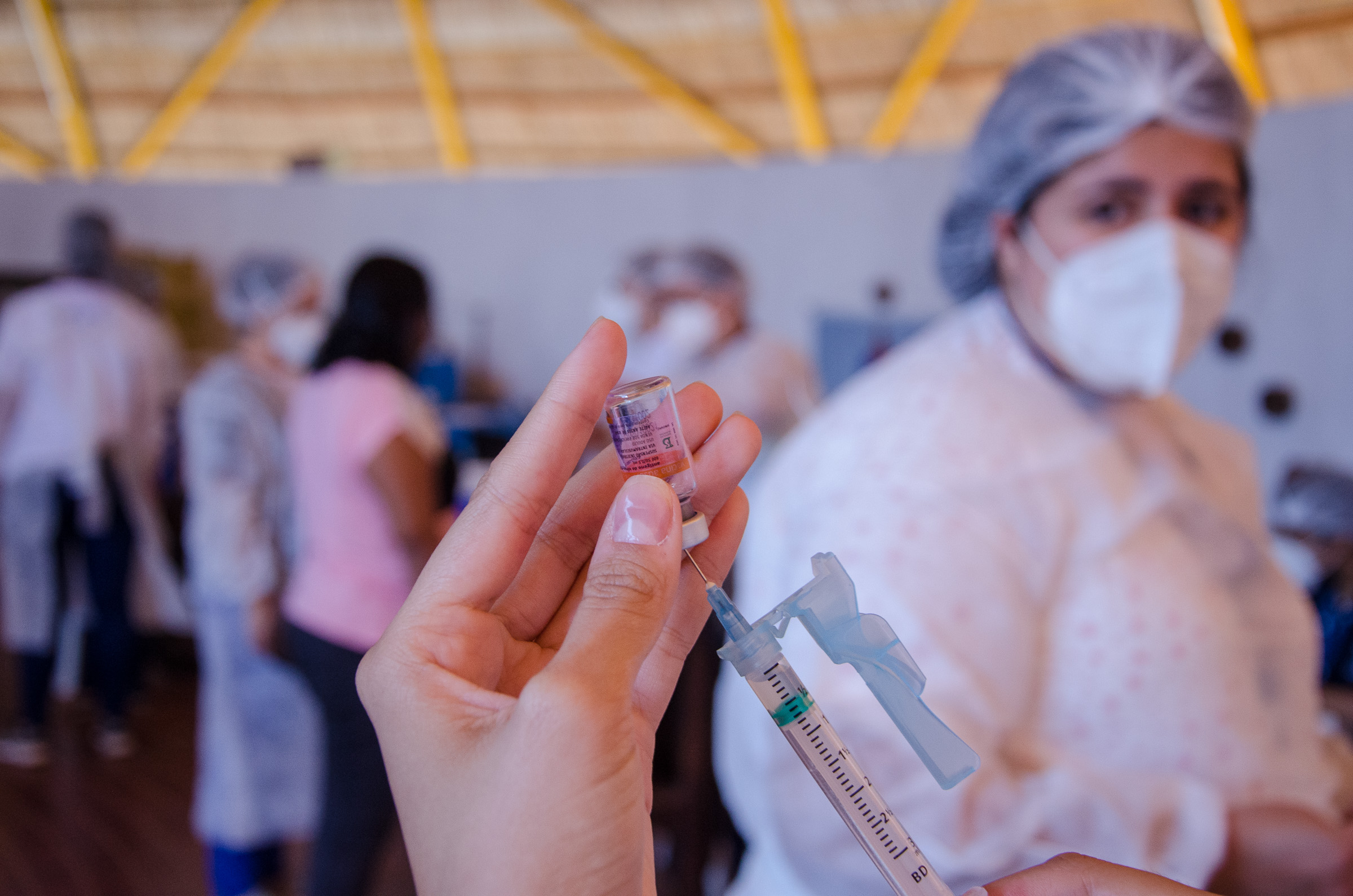 Vacinação contra a Covid-19 será estendida para pessoas com 59 anos nascidas de agosto a dezembro